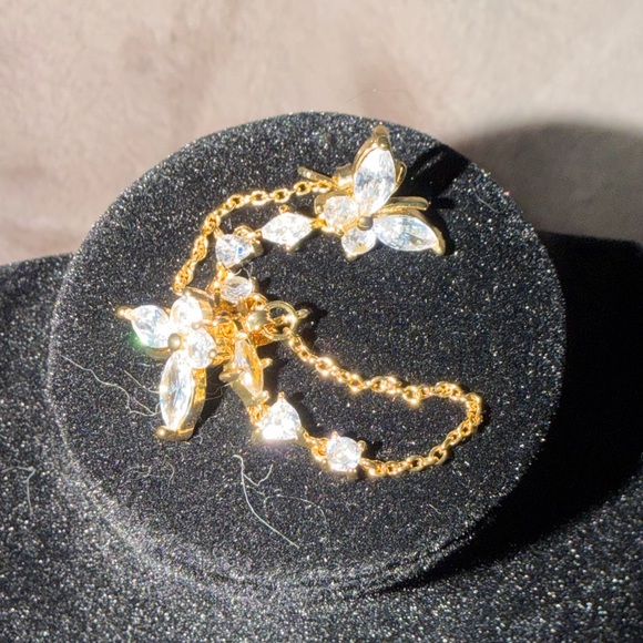 Elegant Gold and Black Fashion Jewelry Earring Bundle - Picture 2 of 7